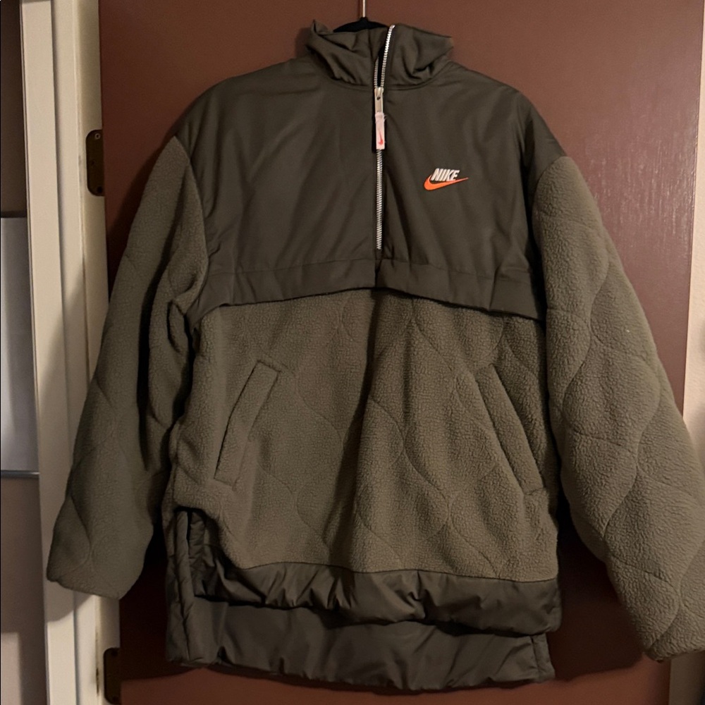 Nike Olive Green Half‑Zip Fleece Pullover with Hood